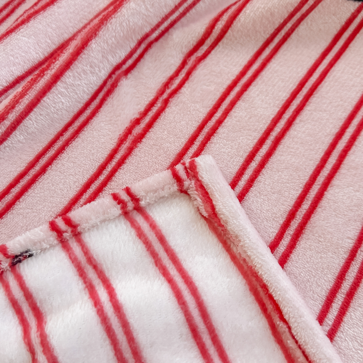 91家纺网 家纺一手货源 找家纺 博雅 2026新款三丽鸥小版牛奶绒盖毯午睡毯 小版-高贵KT