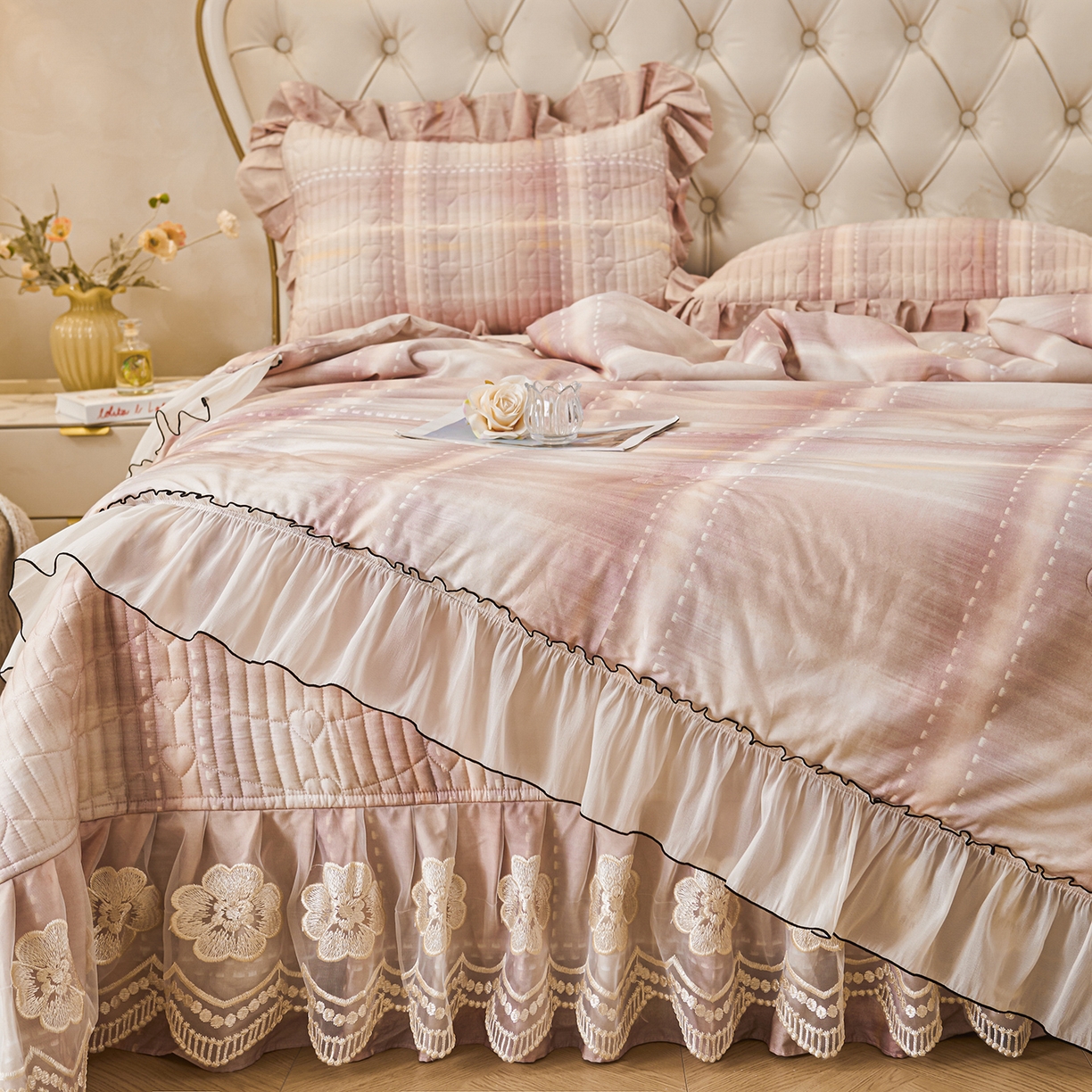 91家纺网 家纺一手货源 找家纺 宜凡家纺 2026新款全棉数码印花夏被床盖四件套②号系列 光之羽 紫