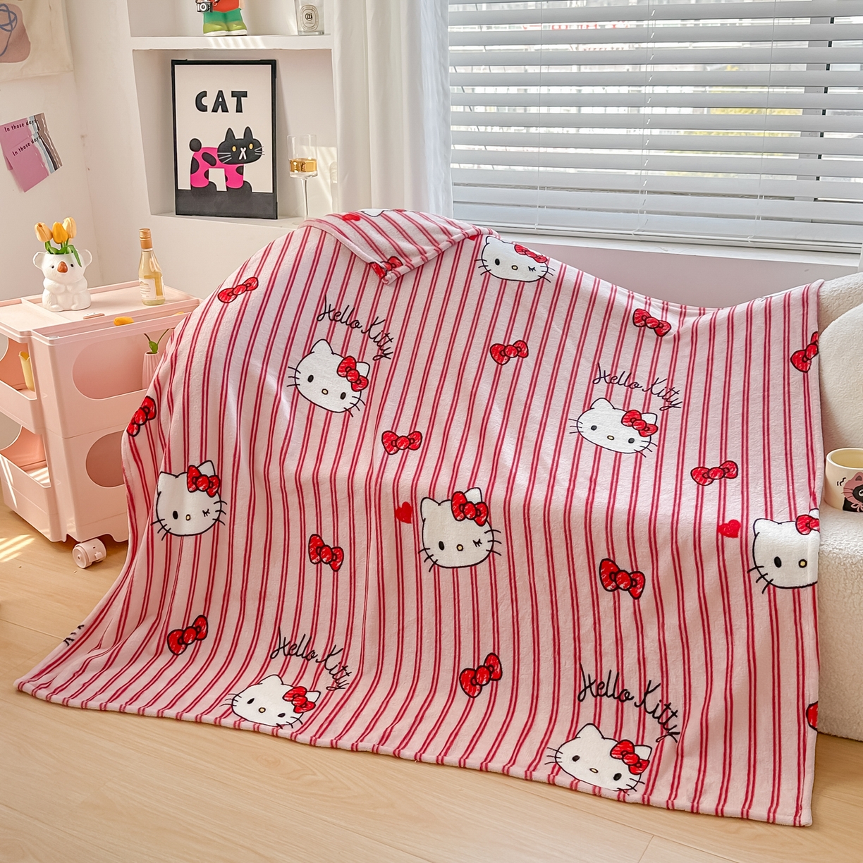 91家纺网 家纺一手货源 找家纺 博雅 2026新款三丽鸥小版牛奶绒盖毯午睡毯 小版-高贵KT