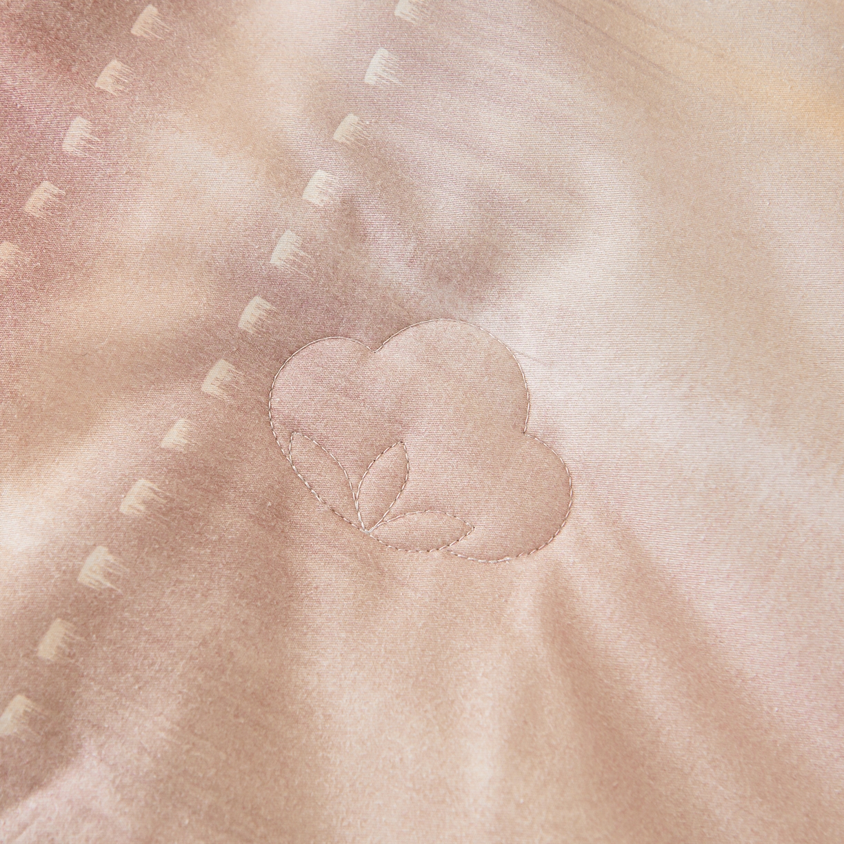 91家纺网 家纺一手货源 找家纺 宜凡家纺 2026新款全棉数码印花夏被床盖四件套②号系列 光之羽 紫