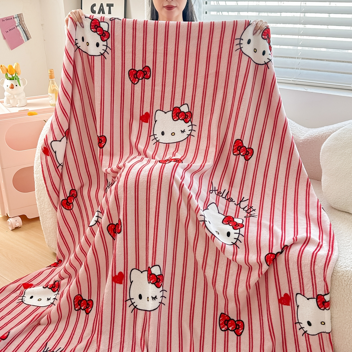 91家纺网 家纺一手货源 找家纺 博雅 2026新款三丽鸥小版牛奶绒盖毯午睡毯 小版-高贵KT