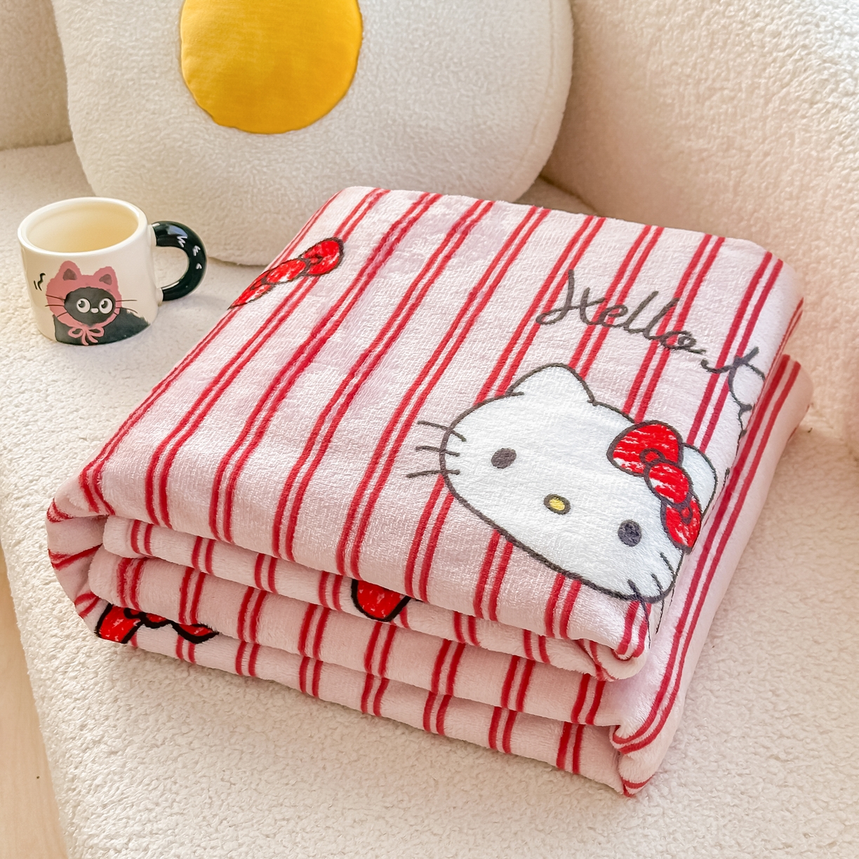 91家纺网 家纺一手货源 找家纺 博雅 2026新款三丽鸥小版牛奶绒盖毯午睡毯 小版-高贵KT