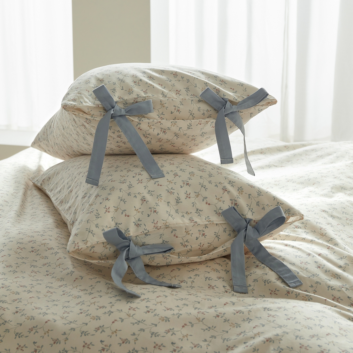 91家纺网 家纺一手货源 找家纺 绫韵家纺 2026新款春夏13372全棉蝴蝶结四件套系列 人间浪漫