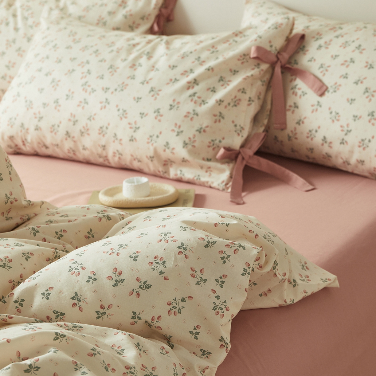 91家纺网 家纺一手货源 找家纺 绫韵家纺 2026新款春夏13372全棉蝴蝶结四件套系列 情有独钟