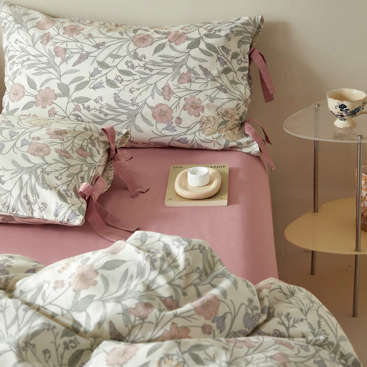 91家纺网 家纺一手货源 找家纺 绫韵家纺 2026新款春夏13372全棉蝴蝶结四件套系列 花样春光