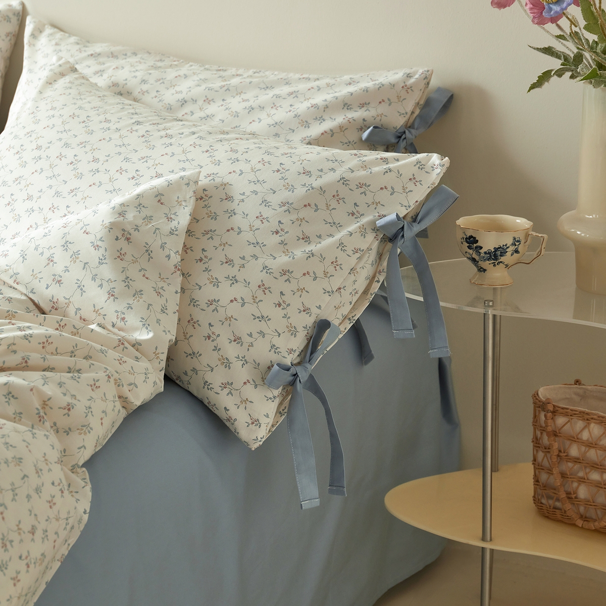 91家纺网 家纺一手货源 找家纺 绫韵家纺 2026新款春夏13372全棉蝴蝶结四件套系列 人间浪漫