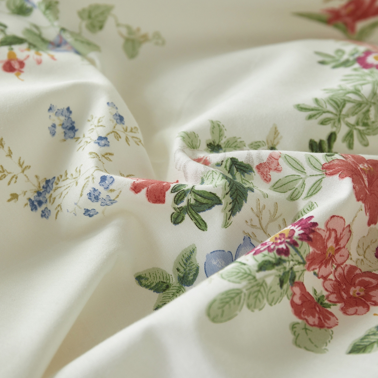 91家纺网 家纺一手货源 找家纺 绫韵家纺 2026新款春夏13372全棉蝴蝶结四件套系列 火花