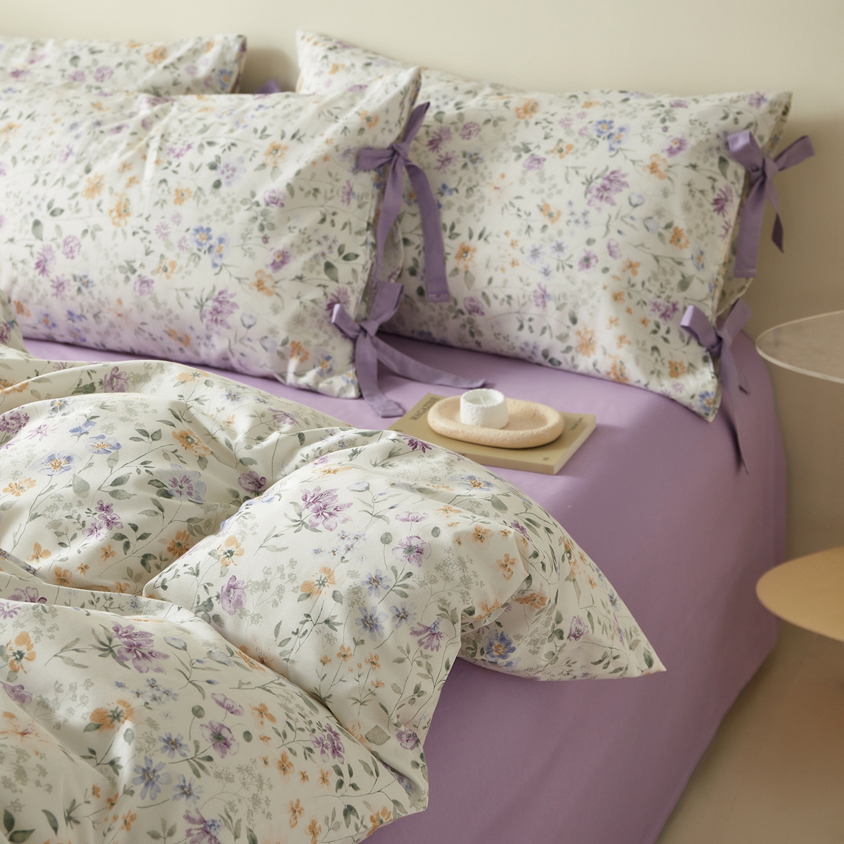 91家纺网 家纺一手货源 找家纺 绫韵家纺 2026新款春夏13372全棉蝴蝶结四件套系列 紫霞