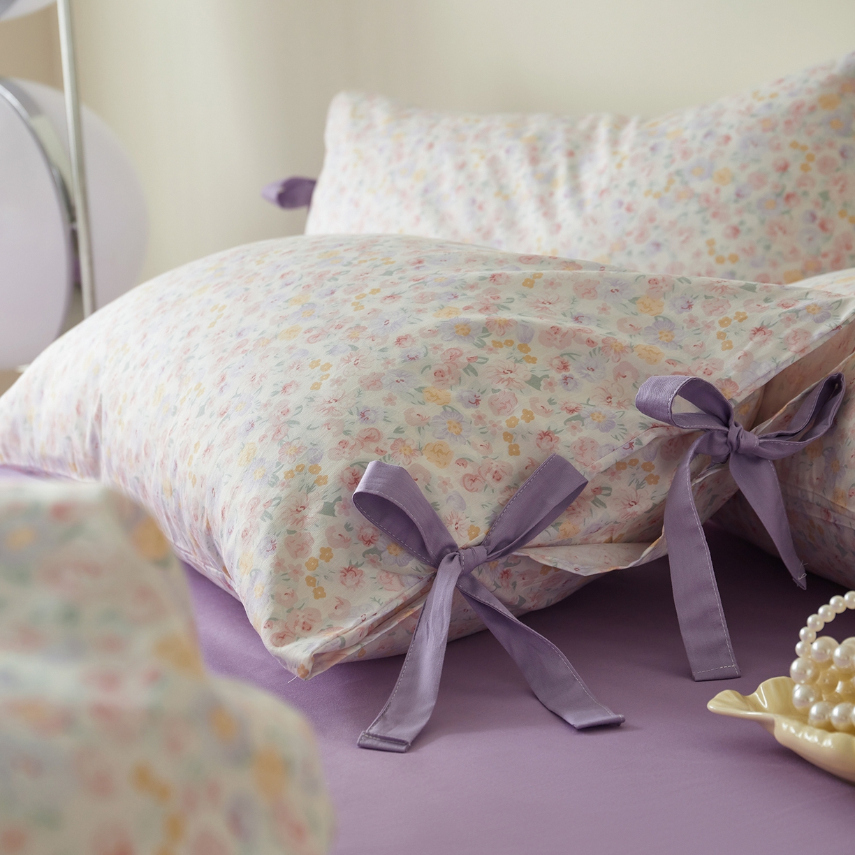 91家纺网 家纺一手货源 找家纺 绫韵家纺 2026新款春夏13372全棉蝴蝶结四件套系列 舒曼