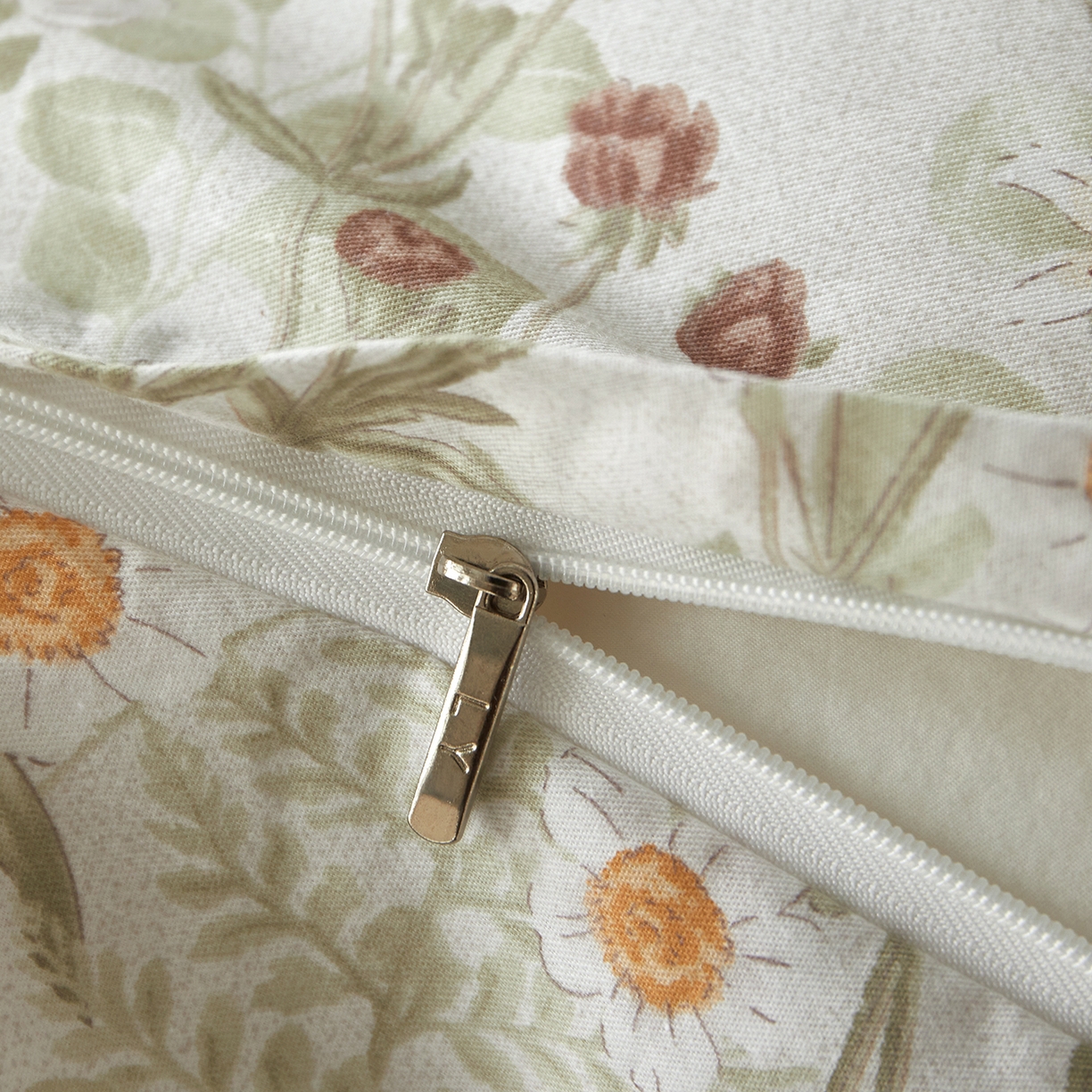 91家纺网 家纺一手货源 找家纺 绫韵家纺 2026新款春夏13372全棉蝴蝶结四件套系列 贝贝利亚