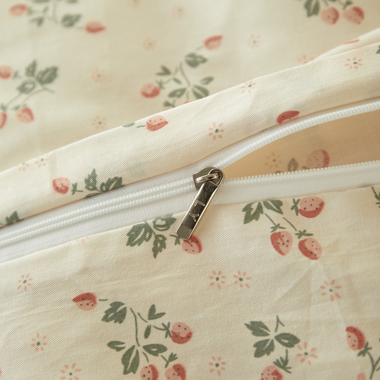 91家纺网 家纺一手货源 找家纺 绫韵家纺 2026新款春夏13372全棉蝴蝶结四件套系列 情有独钟