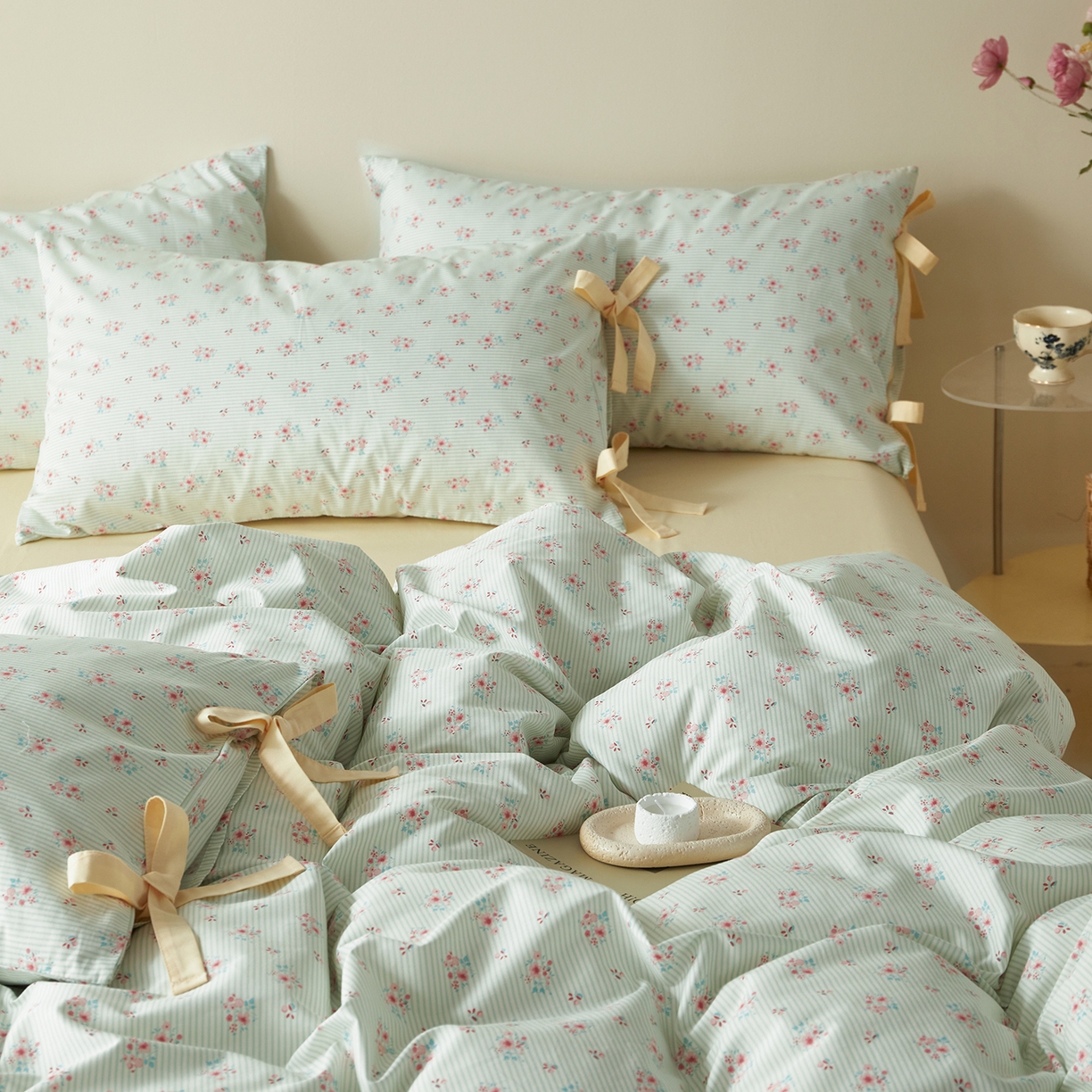 91家纺网 家纺一手货源 找家纺 绫韵家纺 2026新款春夏13372全棉蝴蝶结四件套系列 香山雪