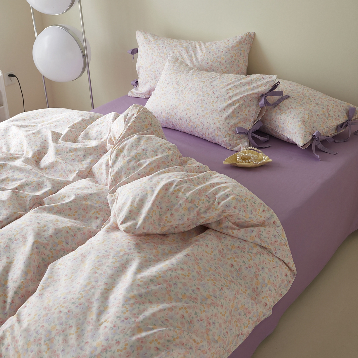 91家纺网 家纺一手货源 找家纺 绫韵家纺 2026新款春夏13372全棉蝴蝶结四件套系列 舒曼