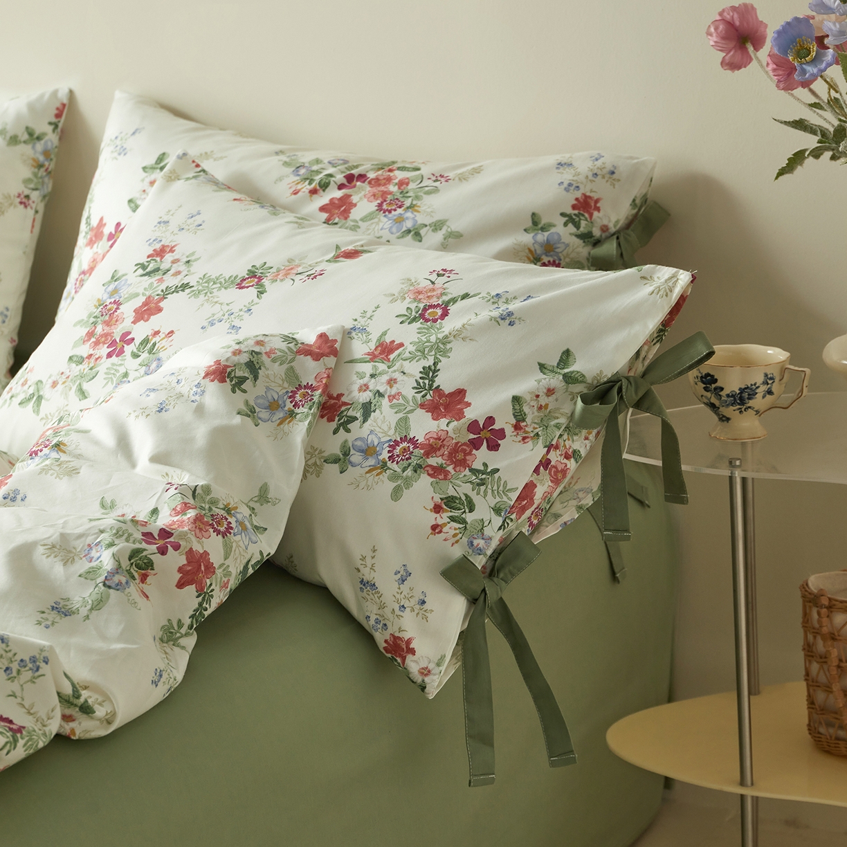 91家纺网 家纺一手货源 找家纺 绫韵家纺 2026新款春夏13372全棉蝴蝶结四件套系列 火花