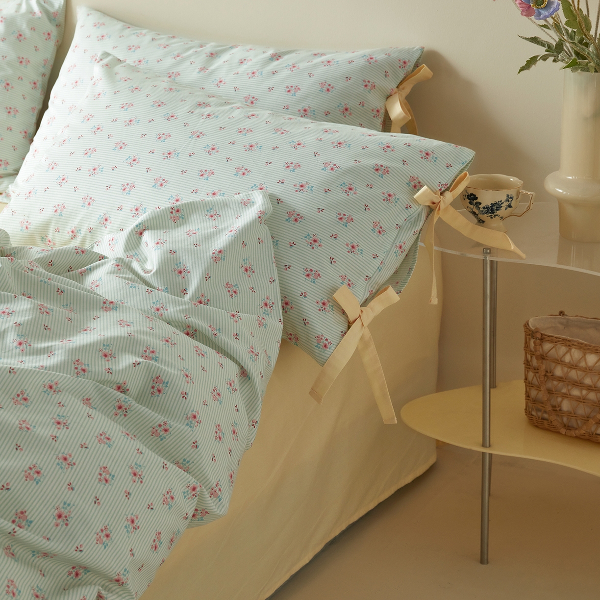 91家纺网 家纺一手货源 找家纺 绫韵家纺 2026新款春夏13372全棉蝴蝶结四件套系列 香山雪