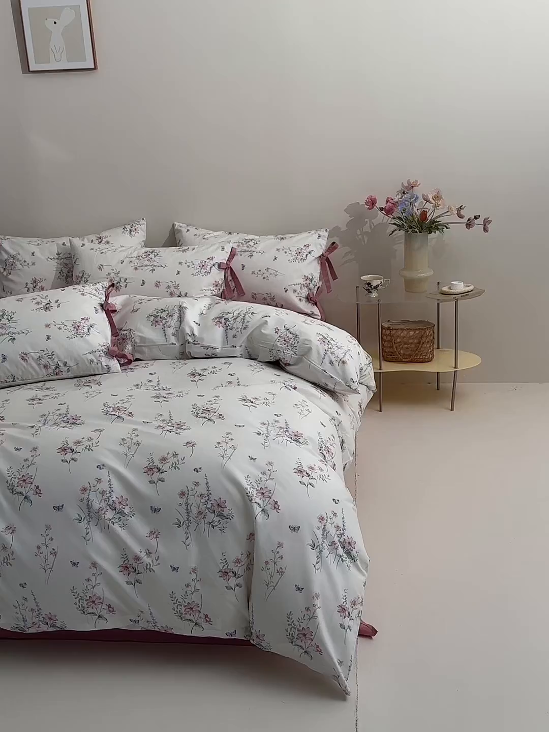 91家纺网 家纺一手货源 找家纺 绫韵家纺 2026新款春夏13372全棉蝴蝶结四件套系列 桃花源