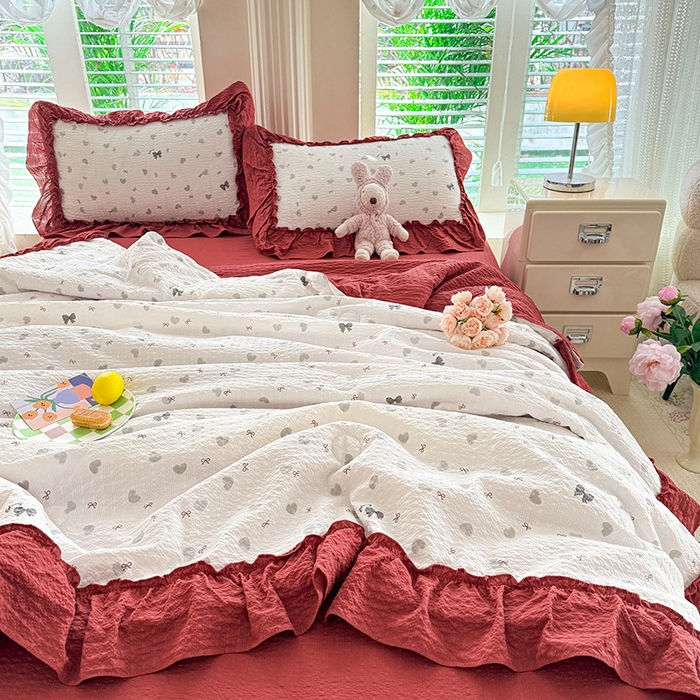 91家纺网 家纺一手货源 找家纺 韩约家纺 2026新款法式大花边泡芙棉床单款夏凉被空调被被套四件套 爱心蝴蝶结