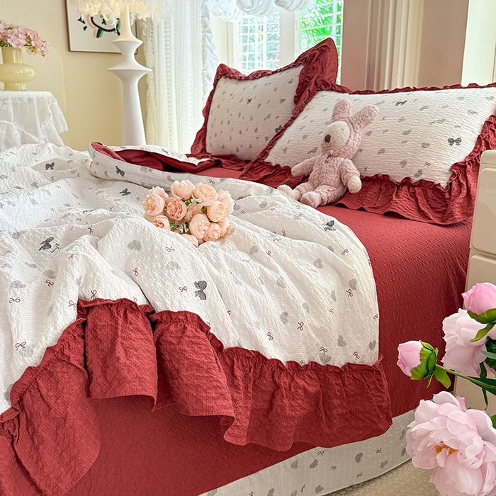 91家纺网 家纺一手货源 找家纺 韩约家纺 2026新款法式大花边泡芙棉床单款夏凉被空调被被套四件套 爱心蝴蝶结