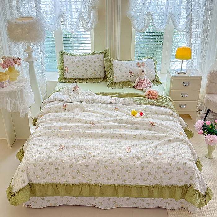 91家纺网 家纺一手货源 找家纺 韩约家纺 2026新款法式大花边泡芙棉床单款夏凉被空调被被套四件套 摩卡人生