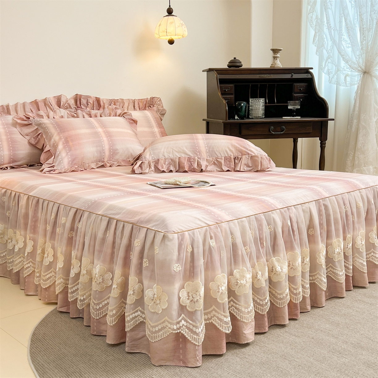 91家纺网 家纺一手货源 找家纺 宜凡家纺 2026新款全棉数码印花单层床裙②号系列四件套 光之羽 紫