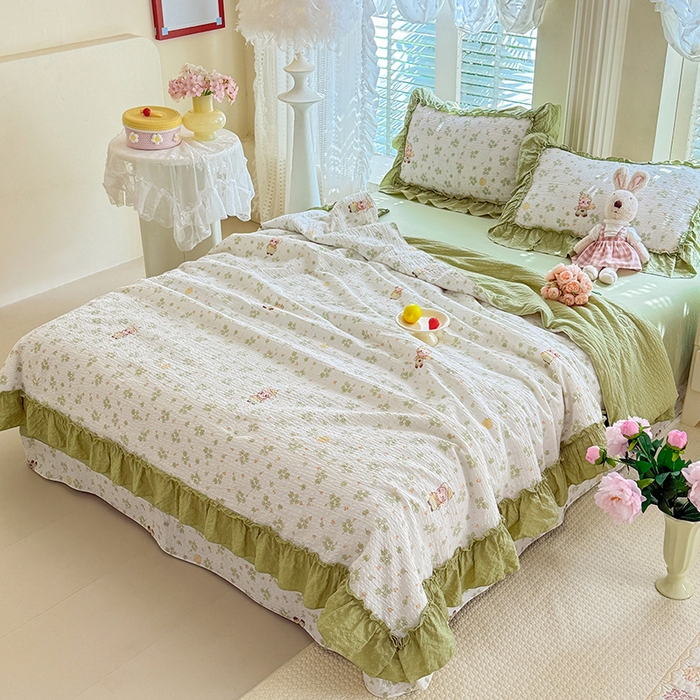 91家纺网 家纺一手货源 找家纺 韩约家纺 2026新款法式大花边泡芙棉床单款夏凉被空调被被套四件套 摩卡人生