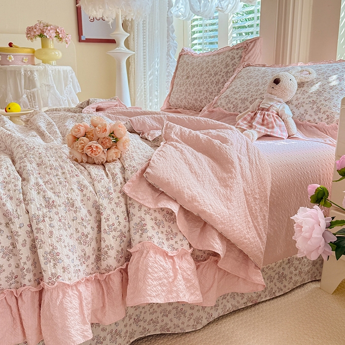 91家纺网 家纺一手货源 找家纺 韩约家纺 2026新款法式大花边泡芙棉床单款夏凉被空调被被套四件套 花涧