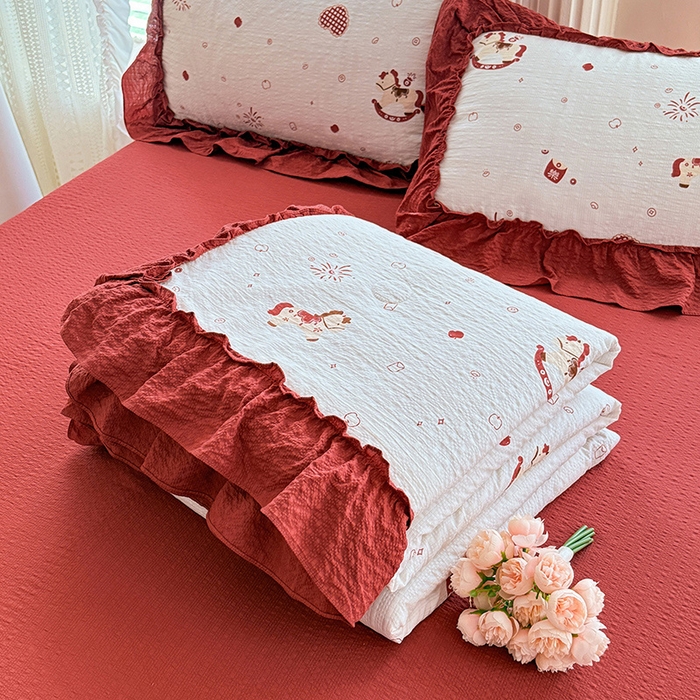 91家纺网 家纺一手货源 找家纺 韩约家纺 2026新款法式大花边泡芙棉床单款夏凉被空调被被套四件套 马上鸿运