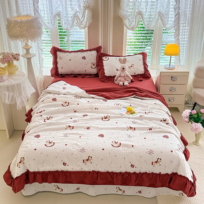 91家纺网 家纺一手货源 找家纺 韩约家纺 2026新款法式大花边泡芙棉床单款夏凉被空调被被套四件套 马上鸿运