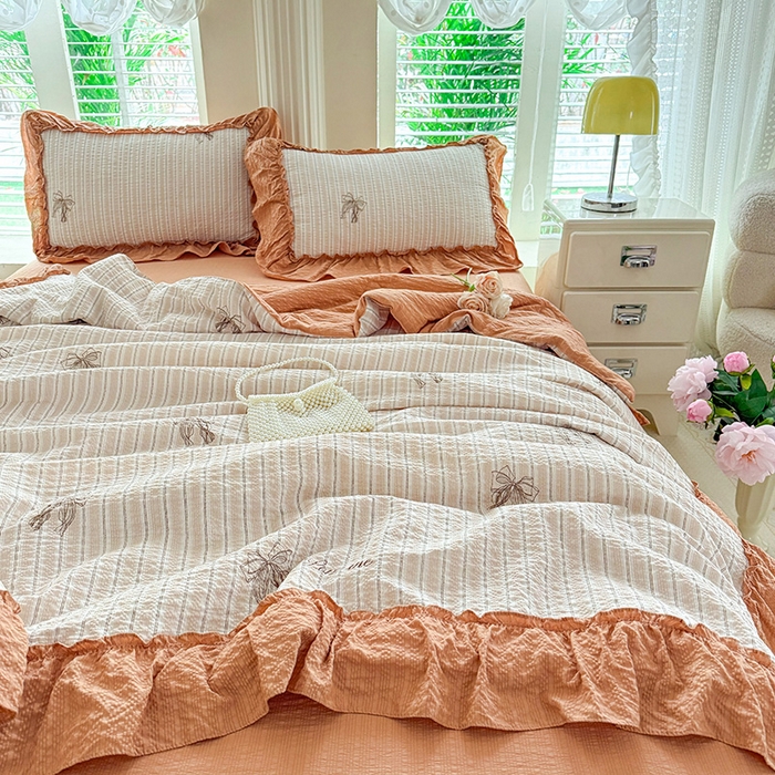 91家纺网 家纺一手货源 找家纺 韩约家纺 2026新款法式大花边泡芙棉床单款夏凉被空调被被套四件套 蝴蝶结