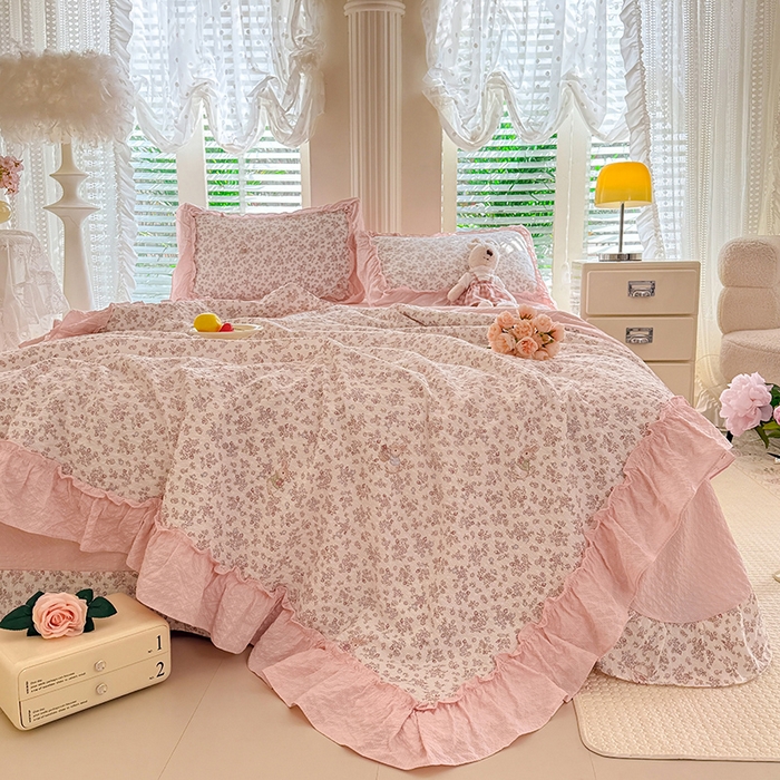 91家纺网 家纺一手货源 找家纺 韩约家纺 2026新款法式大花边泡芙棉床单款夏凉被空调被被套四件套 花涧