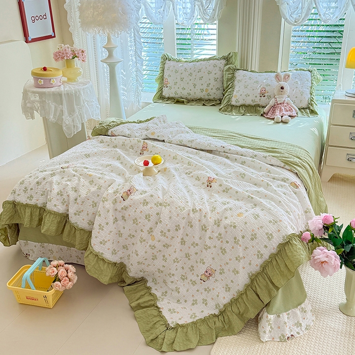 91家纺网 家纺一手货源 找家纺 韩约家纺 2026新款法式大花边泡芙棉床单款夏凉被空调被被套四件套 摩卡人生