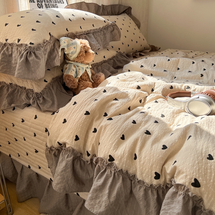 91家纺网 家纺一手货源 找家纺 梵希雅 2026新款床盖款花边夏被四件套 咖爱心