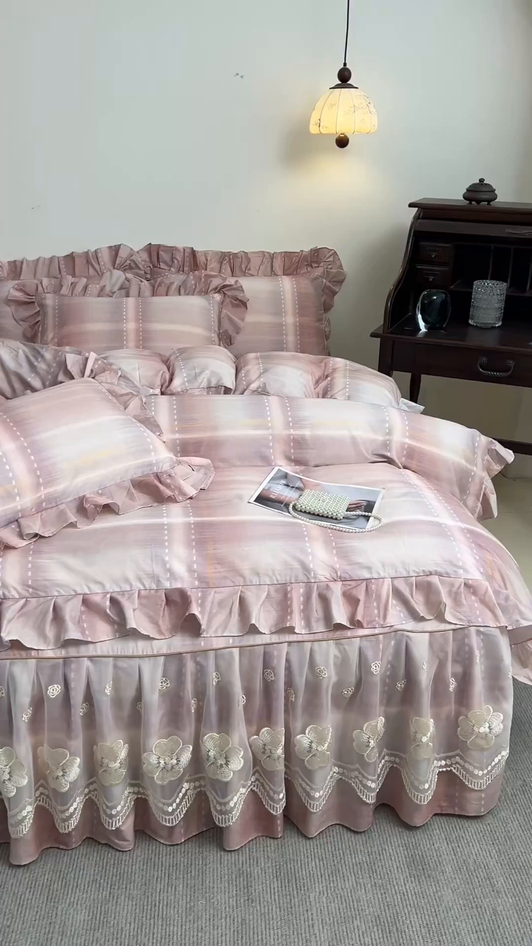 91家纺网 家纺一手货源 找家纺 宜凡家纺 2026新款全棉数码印花单层床裙②号系列四件套 光之羽 紫