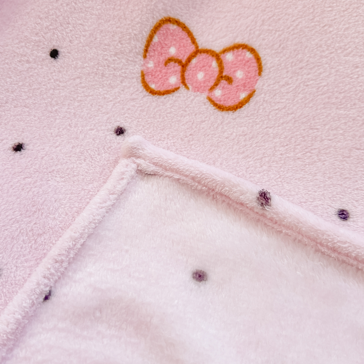 91家纺网 家纺一手货源 找家纺 博雅 2026新款三丽鸥小版牛奶绒盖毯午睡毯 小版-蝴蝶结KT