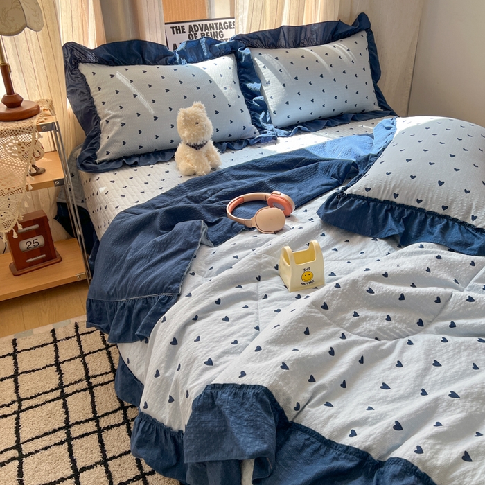 91家纺网 家纺一手货源 找家纺 梵希雅 2026新款床盖款花边夏被四件套 兰爱心