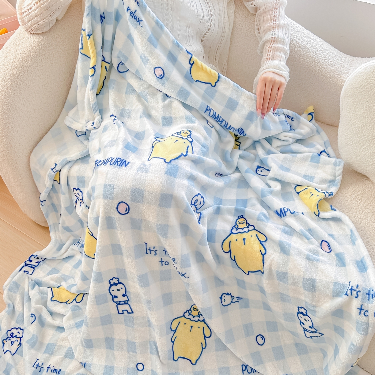 91家纺网 家纺一手货源 找家纺 博雅 2026新款三丽鸥小版牛奶绒盖毯午睡毯 小版-蓝格布丁狗