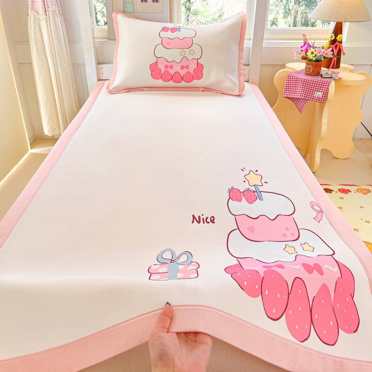 川悦生活 2026新款凉豆豆大阪卡通学生床凉席席子凉席 草莓奶昔