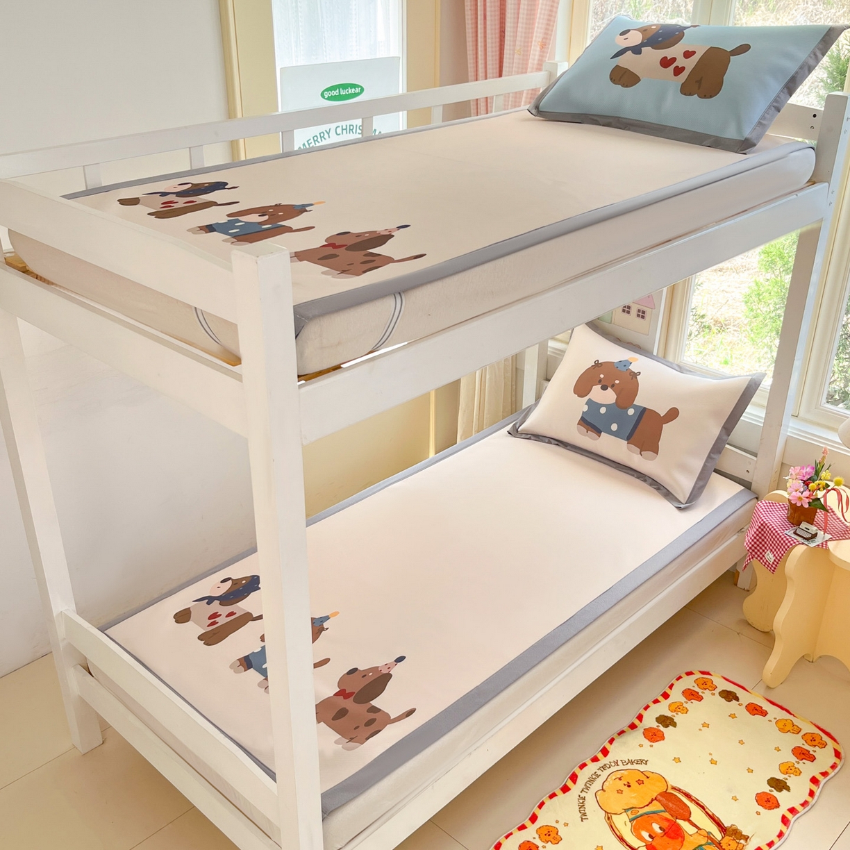 91家纺网 家纺一手货源 找家纺 川悦生活 2026新款凉豆豆大阪卡通学生床凉席席子凉席 咖啡小狗