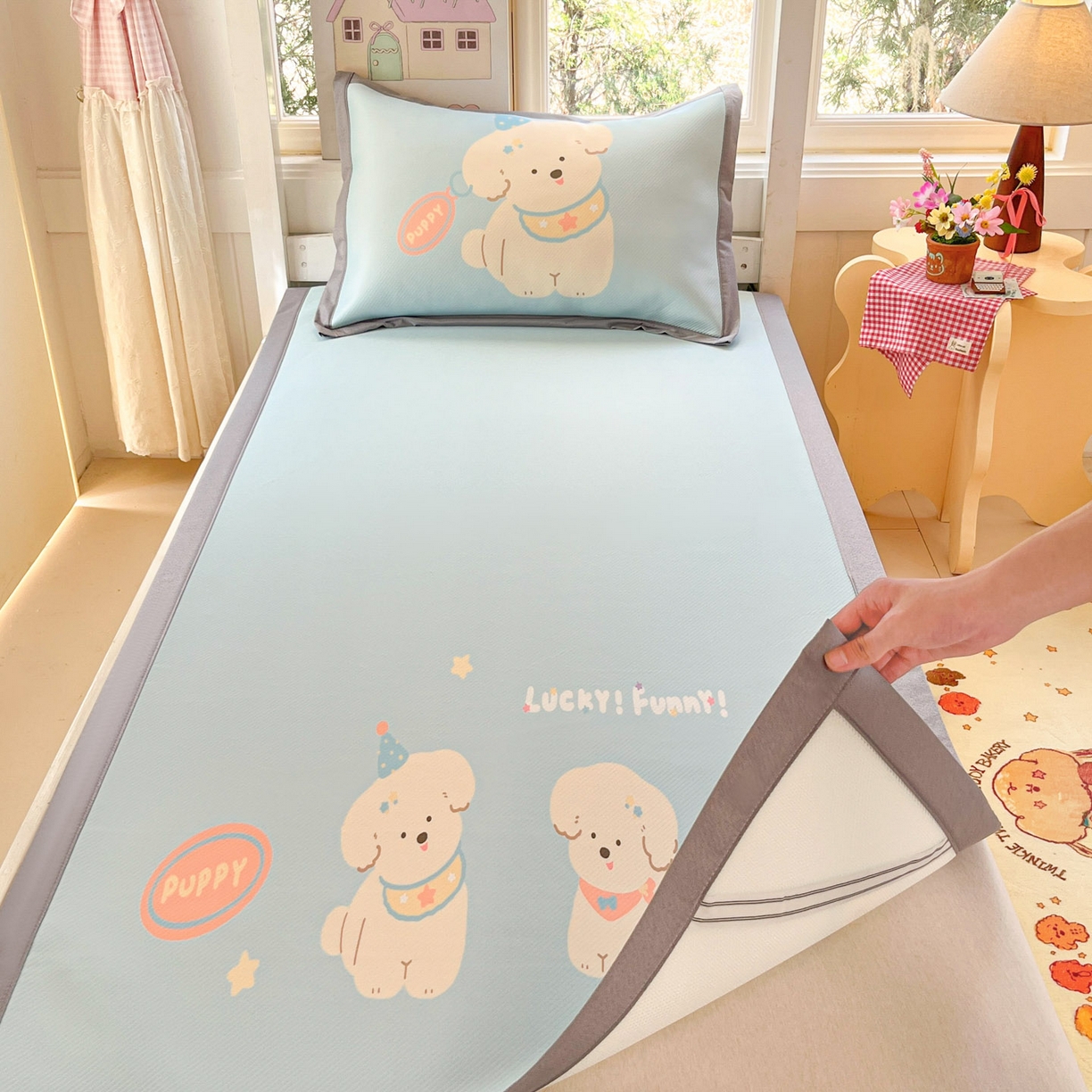 91家纺网 家纺一手货源 找家纺 川悦生活 2026新款凉豆豆大阪卡通学生床凉席席子凉席 尼塔小汪