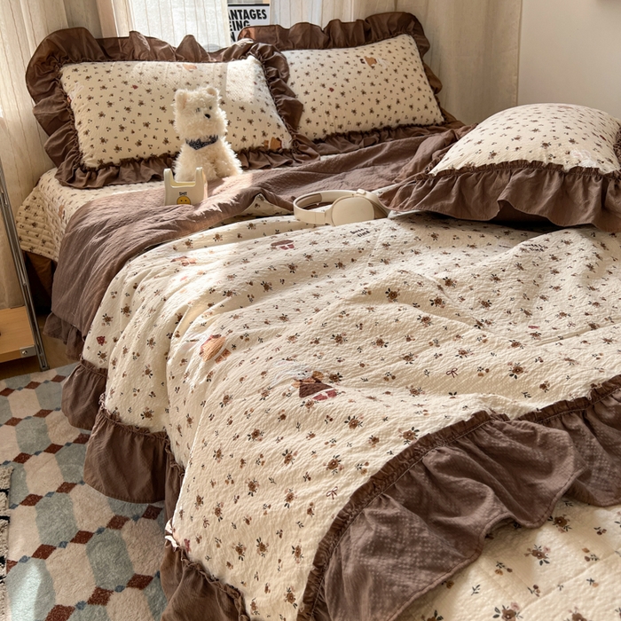 91家纺网 家纺一手货源 找家纺 梵希雅 2026新款床盖款花边夏被四件套 田园兔