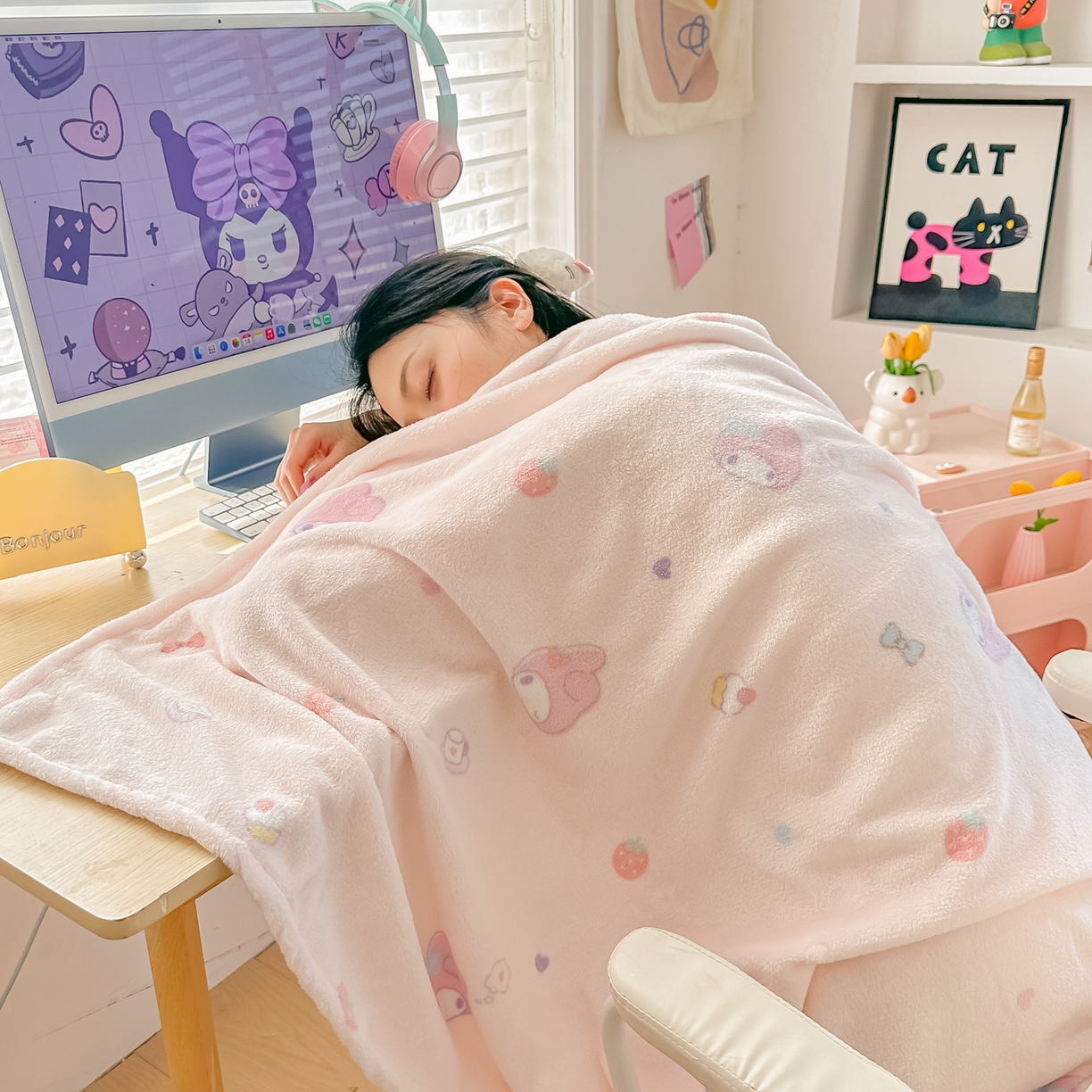 91家纺网 家纺一手货源 找家纺 博雅 2026新款三丽鸥小版牛奶绒盖毯午睡毯 小版-下午茶美乐蒂