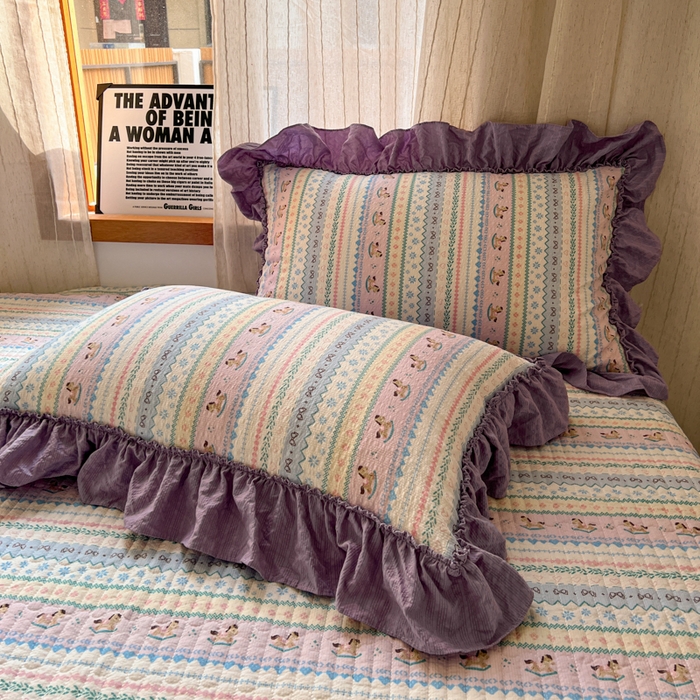 91家纺网 家纺一手货源 找家纺 梵希雅 2026新款床盖款花边夏被四件套 甜心木马卷