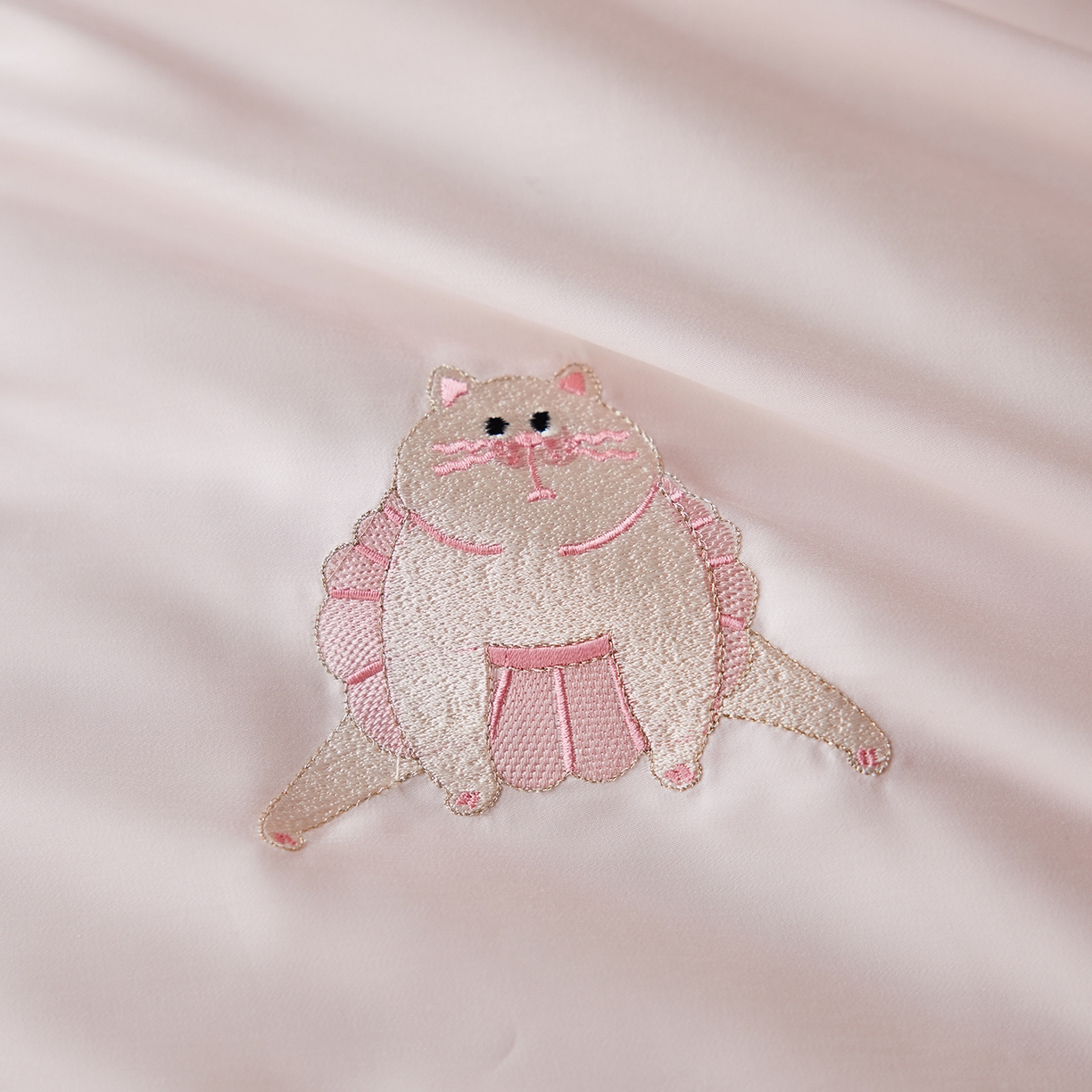 91家纺网 家纺一手货源 找家纺 （总）风向标家纺 2026新款兰精天丝绣花四件套-萌宠系列