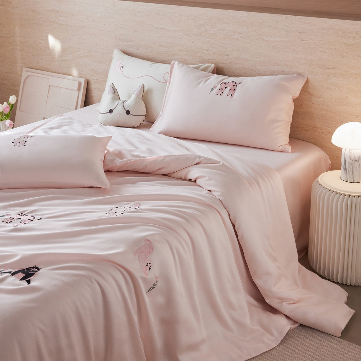 91家纺网 家纺一手货源 找家纺 （总）风向标家纺 2026新款兰精天丝绣花四件套-萌宠系列