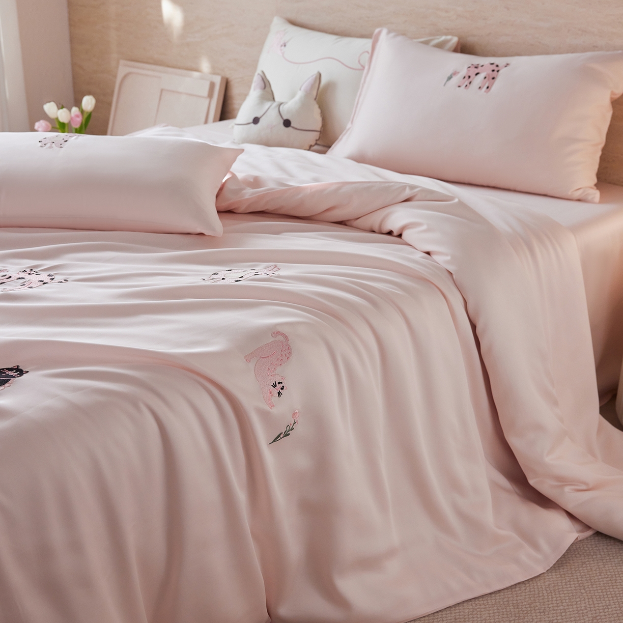 91家纺网 家纺一手货源 找家纺 （总）风向标家纺 2026新款兰精天丝绣花四件套-萌宠系列