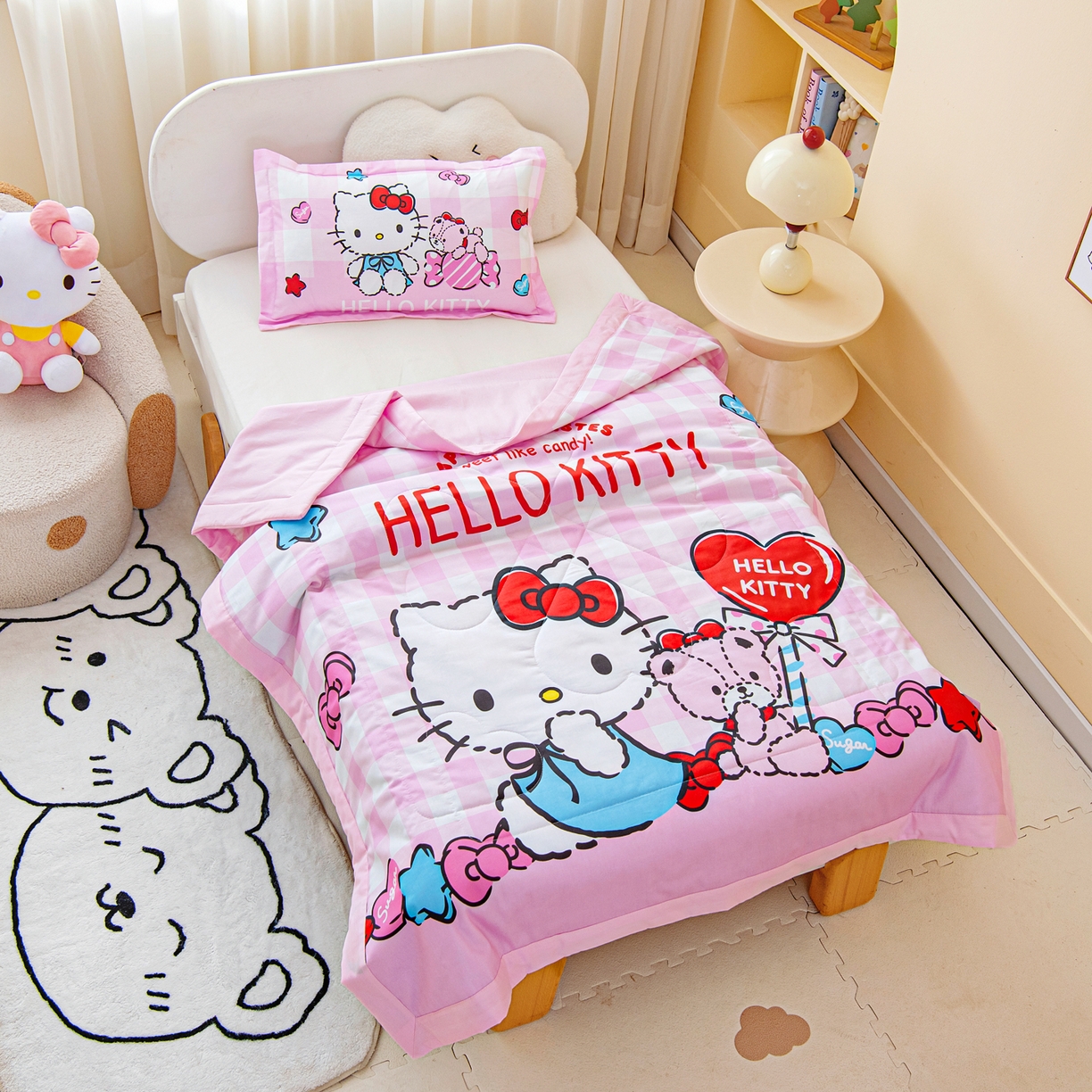 91家纺网 家纺一手货源 找家纺 乐秀家纺 2026新款三丽鸥大版全棉幼儿园空调被纯棉儿童夏凉被 糖果KT