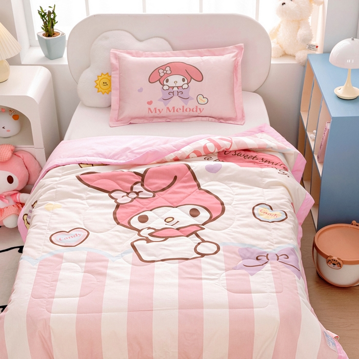 91家纺网 家纺一手货源 找家纺 乐秀家纺 2026新款三丽鸥大版全棉幼儿园空调被纯棉儿童夏凉被 爱心美乐蒂