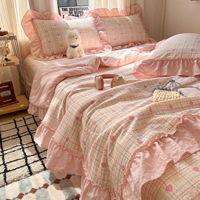 91家纺网 家纺一手货源 找家纺 梵希雅 2026新款床盖款花边夏被四件套 予诗粉