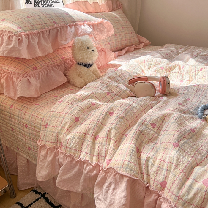 91家纺网 家纺一手货源 找家纺 梵希雅 2026新款床盖款花边夏被四件套 予诗粉