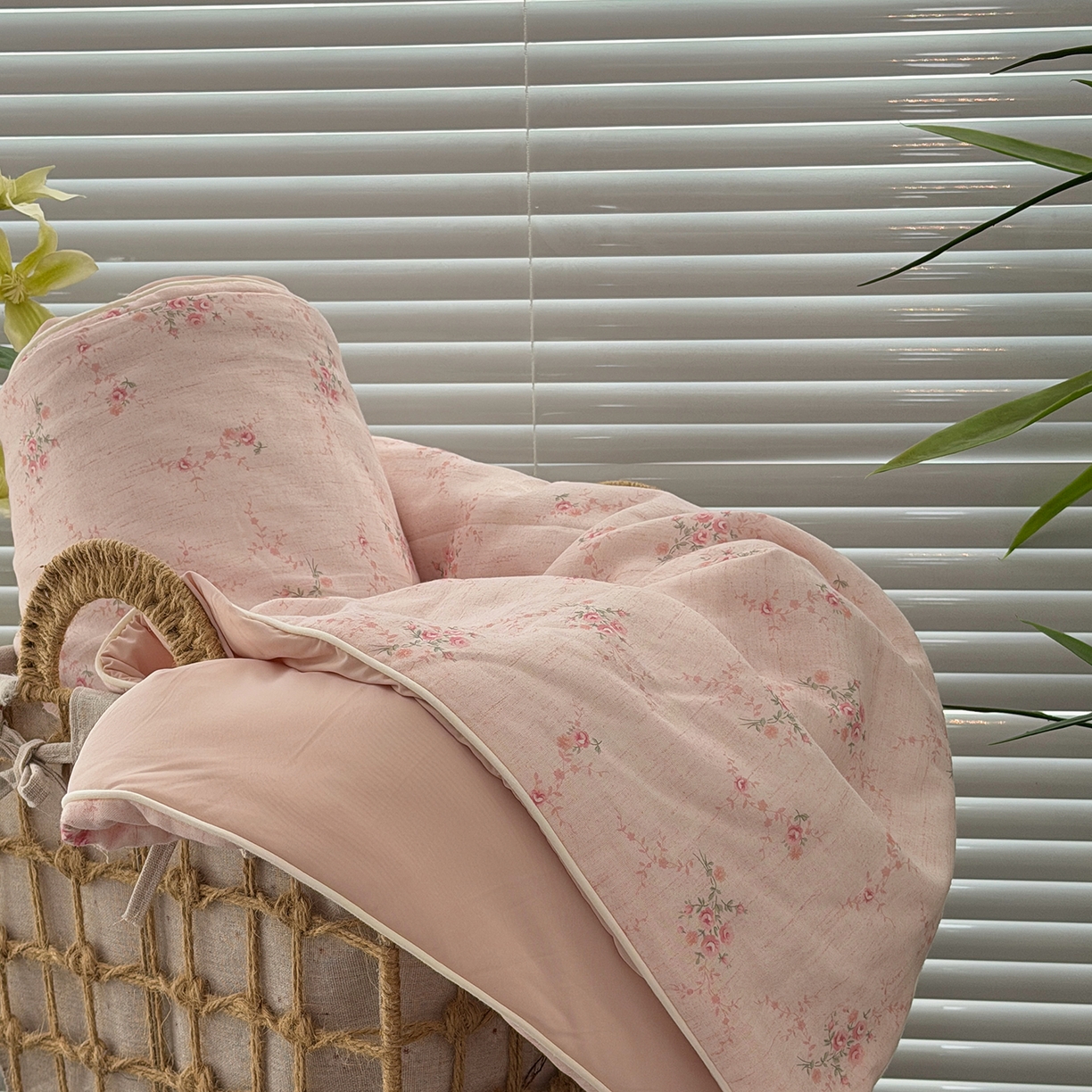 91家纺网 家纺一手货源 找家纺 佰织鑫家居 2026新款全棉双层纱锦氨凉感夏凉被空调被 初夏